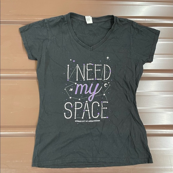 “I Need My Space” Science City @ Union Station V-Neck Size large - Picture 1 of 3